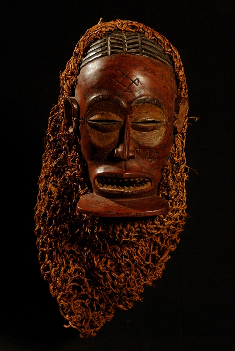 Masque tchihongo - Chokwe - Angola 144.jpg - Masque de danse "tchihongo" ou "cihongo" - Chokwe - Angola 144